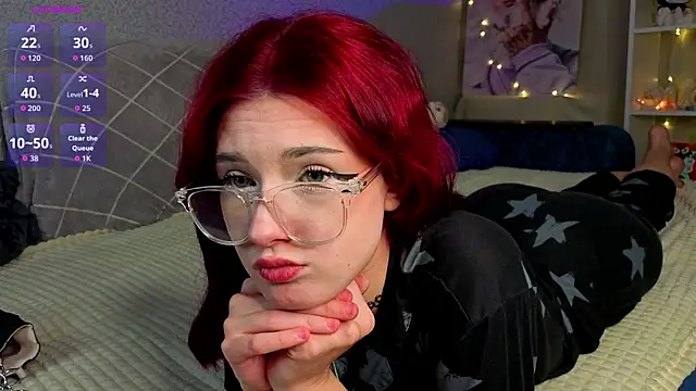 GillianCarls online show from September 12, 3:41 pm