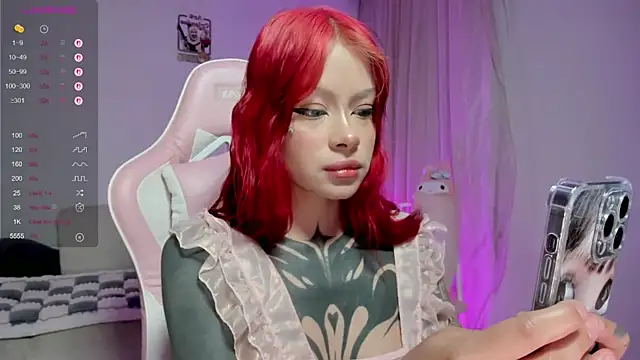 Snapshot of AlinaLukyanova chatting on October 1, 4:17 am AlinaLukyanova online show from October 1, 4:17 am