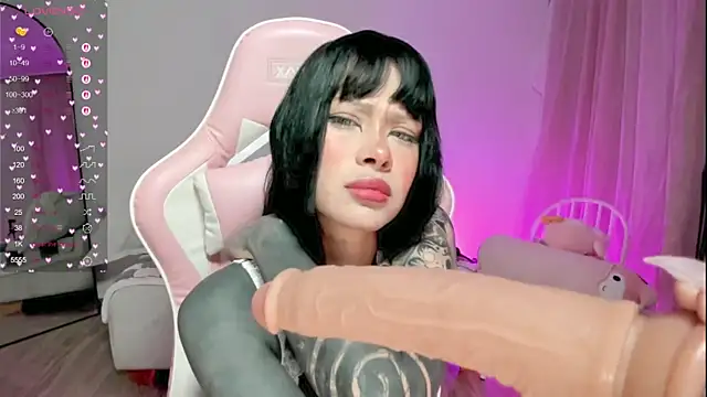 Snapshot of AlinaLukyanova chatting on November 2, 4:16 am AlinaLukyanova online show from November 2, 4:16 am