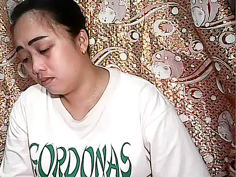 Pinay Chubby20 online show from November 19, 9:15 pm