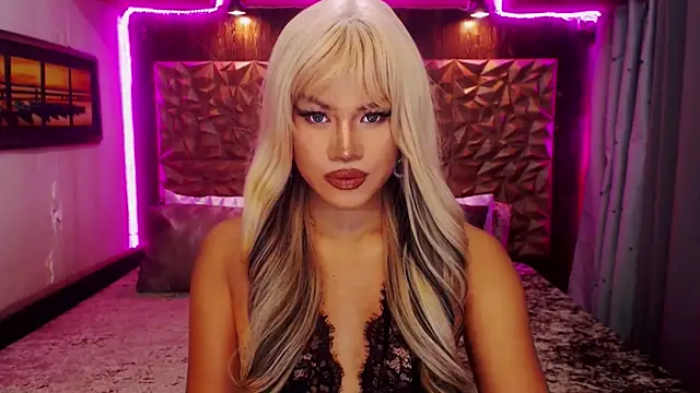 Snapshot of YllanaAltheaXxX chatting on October 30, 3:20 am YllanaAltheaXxX online show from October 30, 3:20 am