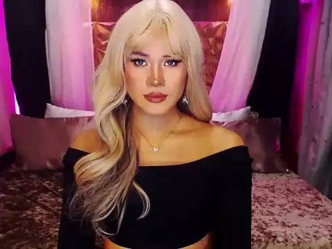 Snapshot of YllanaAltheaXxX chatting on October 5, 7:19 pm YllanaAltheaXxX online show from October 5, 7:19 pm