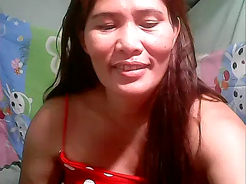 Snapshot of Juicy_69xx chatting on October 29, 9:39 pm Juicy 69xx online show from October 29, 9:39 pm