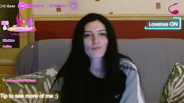 Snapshot of Goldgirl89 chatting on October 26, 12:06 am Goldgirl89 online show from October 26, 12:06 am