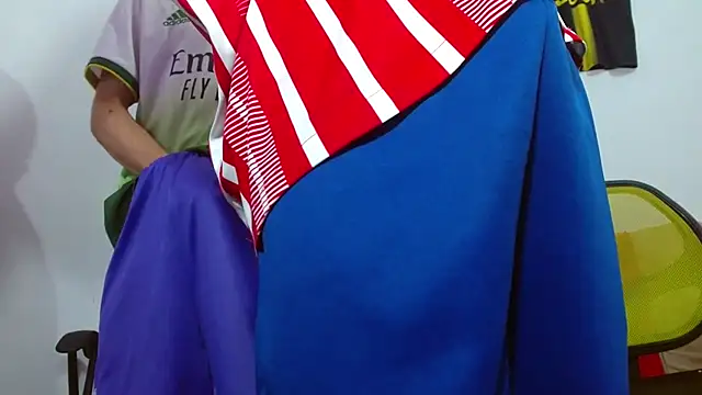 skinny23cm online show from February 25, 4:05 pm