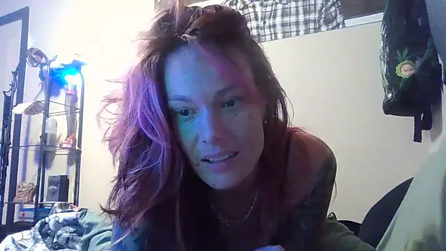 bratlipss online show from September 13, 2:08 am