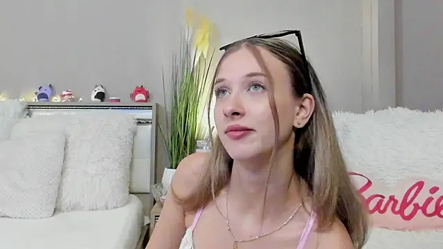 GiaBlu online show from September 18, 1:42 pm