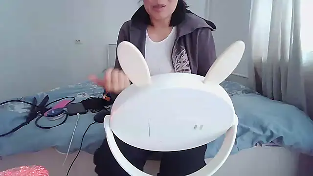 Snapshot of sakuradelreina chatting on October 16, 5:21 am sakuradelreina online show from October 16, 5:21 am