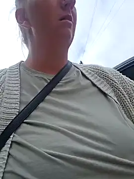 JustYourNormalCouple online show from September 24, 10:36 am