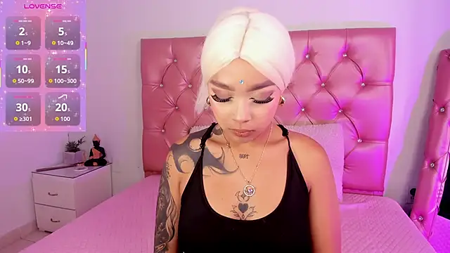 DaphneFoxx  online show from September 11, 7:36 pm