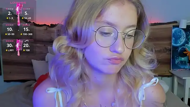 Snapshot of Nerissa_xo chatting on September 19, 8:08 pm Nerissa xo online show from September 19, 8:08 pm