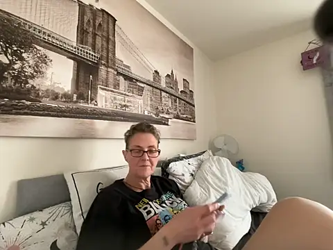 Curvy-Jinx online show from March 6, 2:12 pm