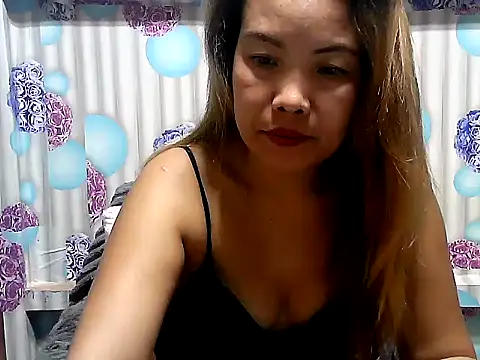 Snapshot of AsianHorny4uxx chatting on October 20, 2:20 pm AsianHorny4uxx online show from October 20, 2:20 pm