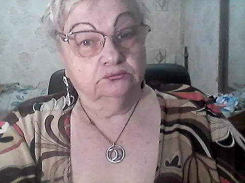 NatalieNorth online show from April 6, 7:15 pm