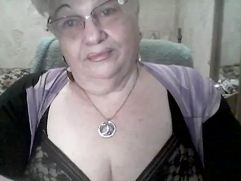 Snapshot of NatalieNorth chatting on October 18, 10:22 pm NatalieNorth online show from October 18, 10:22 pm