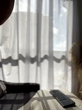 Sofi Leal online show from February 25, 2:37 pm