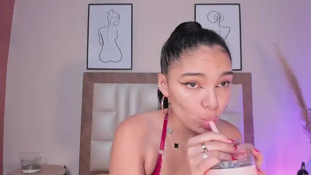 LunaAspen  online show from September 20, 6:06 pm