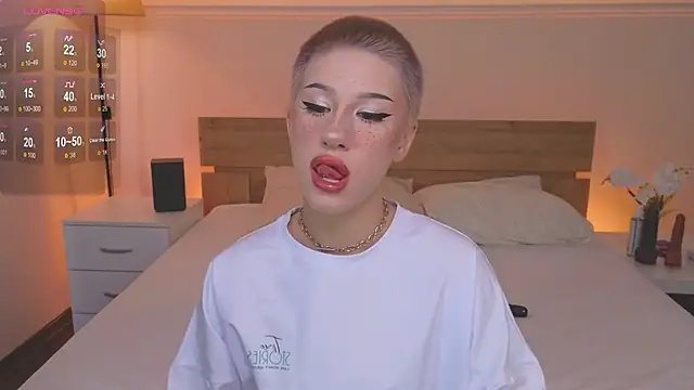 Necucub online show from October 9, 3:54 am