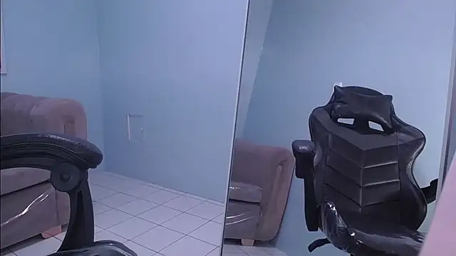 Snapshot of victoria_hernandez_t_ chatting on October 2, 1:49 pm victoria hernandez t online show from October 2, 1:49 pm