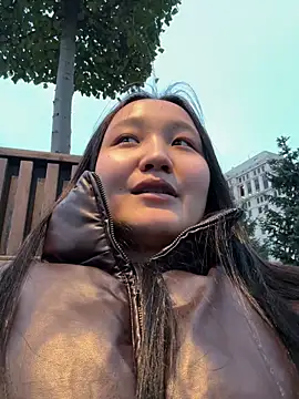 KissMeEva online show from October 18, 2:20 pm