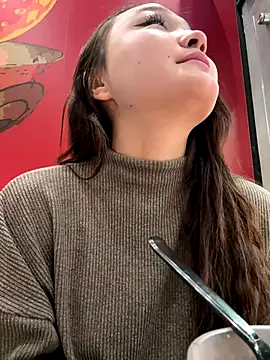 KissMeEva online show from September 25, 2:16 pm