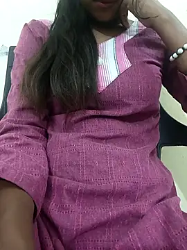 Snapshot of Alia-00 chatting on September 24, 4:11 am Alia-00 online show from September 24, 4:11 am