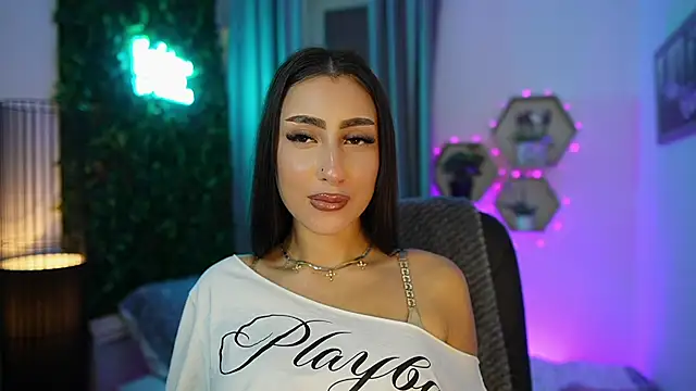 Bree  Morgan online show from November 5, 7:30 pm