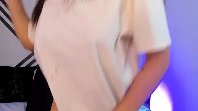 MadissonScotts online show from October 17, 11:46 am