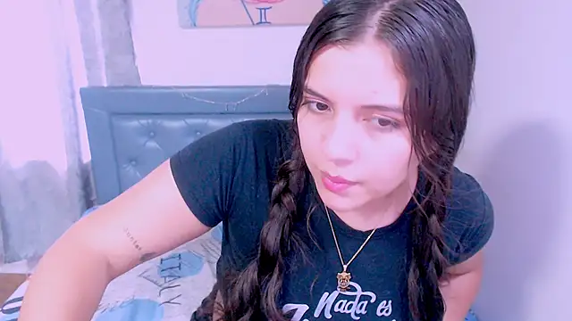 sarah aguilar online show from September 29, 8:47 pm