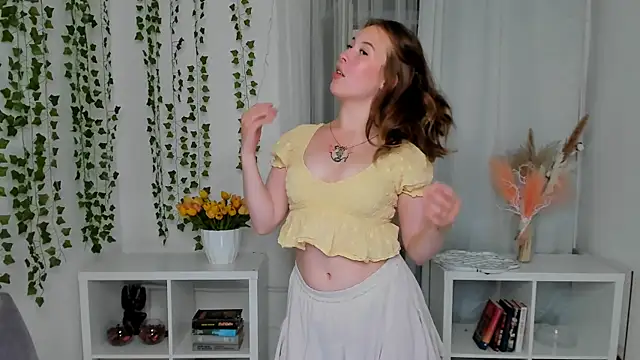 LanaRoselle online show from June 24, 3:33 pm