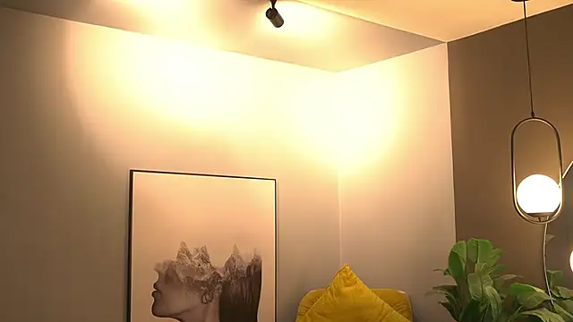 Snapshot of Ariaa_Isabell chatting on September 17, 7:12 pm Ariaa Isabell online show from September 17, 7:12 pm