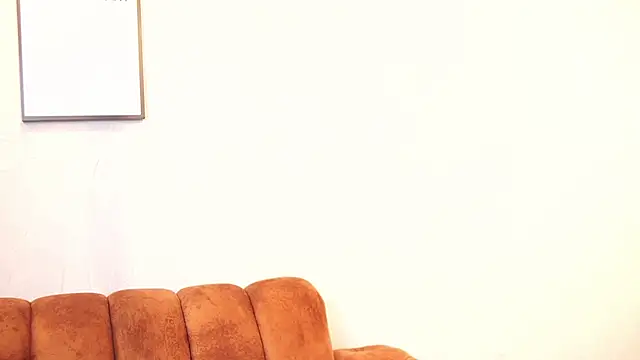 Snapshot of Ariaa_Isabell chatting on October 21, 6:23 pm Ariaa Isabell online show from October 21, 6:23 pm