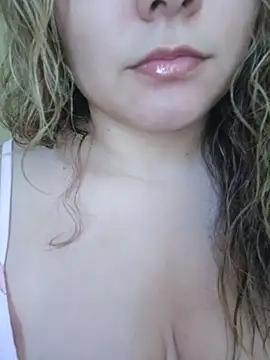 Theredcorazon online show from May 31, 11:17 pm