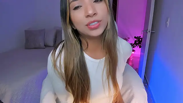 Chloe Rain online show from October 7, 2:16 am