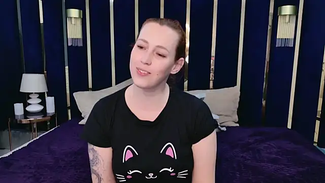 Snapshot of Evie_Bennet chatting on October 3, 3:50 pm Evie Bennet online show from October 3, 3:50 pm