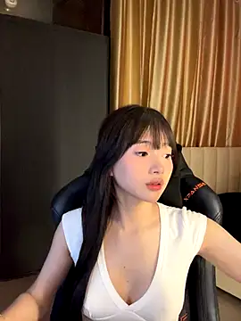 Snapshot of _Meimeibaby_ chatting on October 13, 11:13 am Meimeibaby online show from October 13, 11:13 am