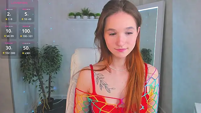 Eva Hollowey online show from September 15, 10:34 am