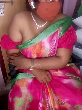 Snapshot of Jessi_25 chatting on October 17, 7:39 pm Jessi 25 online show from October 17, 7:39 pm