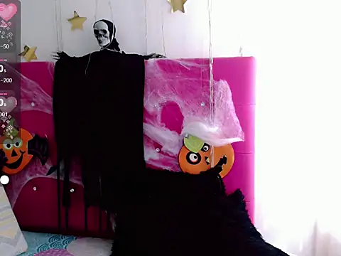 Snapshot of sara_arias00 chatting on October 24, 2:24 pm sara arias00 online show from October 24, 2:24 pm