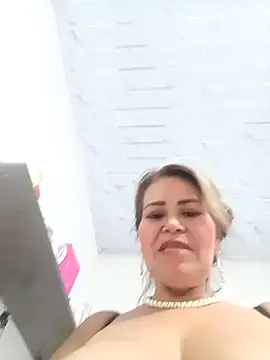 Snapshot of Perverted-Dirty-Mother chatting on October 19, 3:14 pm Perverted-Dirty-Mother online show from October 19, 3:14 pm