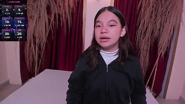 Laurent Scott  online show from September 18, 12:15 pm