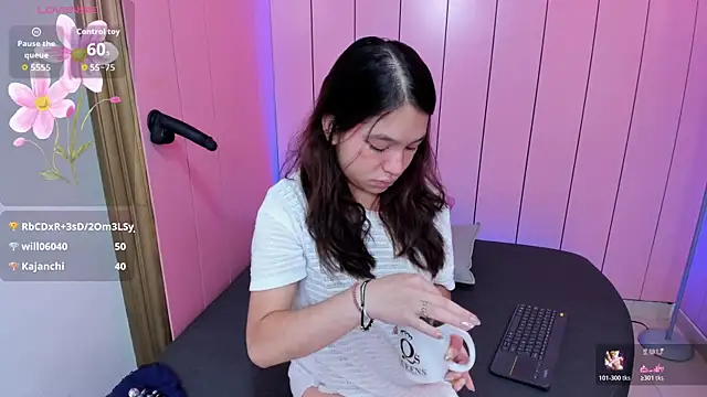 Laurent Scott  online show from October 18, 1:36 pm