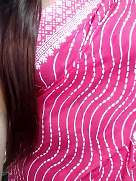 Snapshot of Cutie_nila26 chatting on October 3, 8:19 am Cutie nila26 online show from October 3, 8:19 am