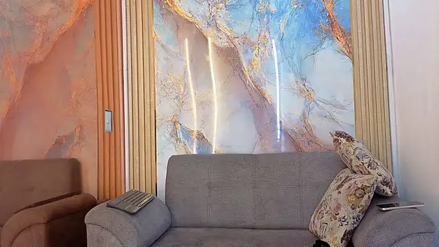 Victoriia Smiths aws online show from October 3, 4:06 am