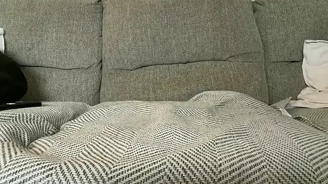 That English Rose  online show from November 12, 1:53 pm