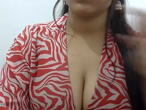 LIYO  online show from April 15, 8:59 am