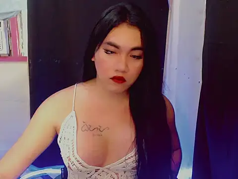 Mocha hugecockxx online show from October 29, 8:18 am