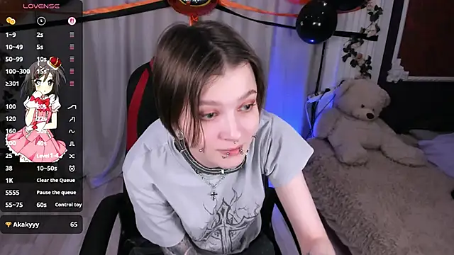 MiraVelle online show from October 26, 9:43 pm