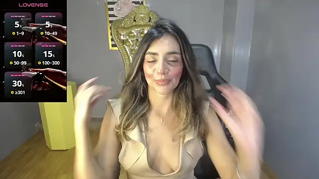 Snapshot of agatha_brooks_t chatting on September 23, 12:36 pm agatha brooks t online show from September 23, 12:36 pm