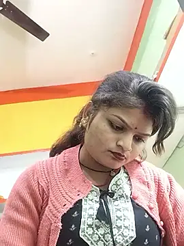 Hot mirchjii online show from December 17, 3:38 pm